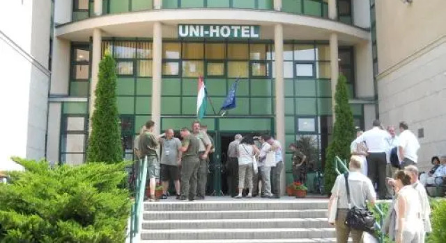 Uni-Hotel Dikotthon, Buchen Sie Hotel Miskolc 