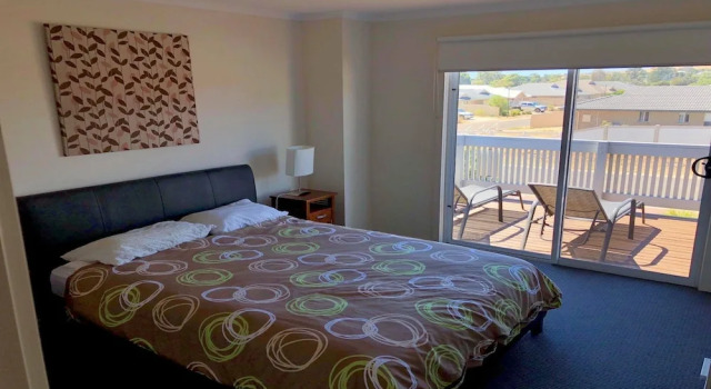10 Hobart Road, Book Hotel Normanville South Australia