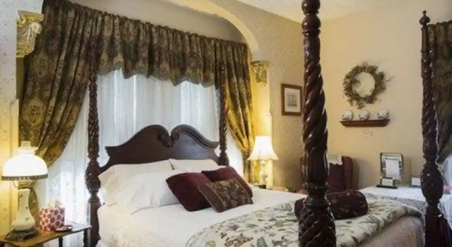 Номер Luxury Magnolia House Inn