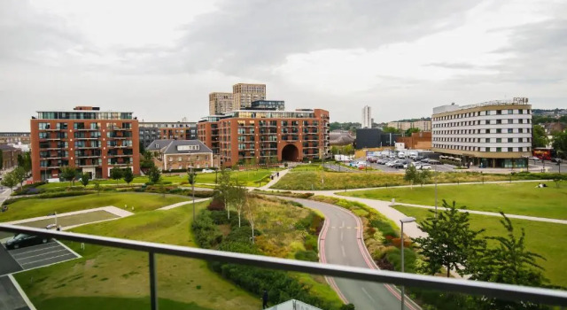 Апартаменты с 2 комнатами Thames View 2 Bed Apartment With Balcony