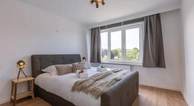 Cosy Apartment With Vintage Interior, Rezerwuj Apartament Hotele w Bruksela z parkingiem, Parking