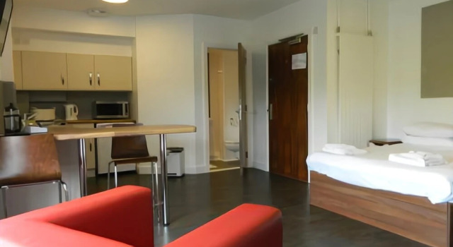 Juniper Court, Забронировать Отель Отели Центральной Шотландии с парковкой, Парковка