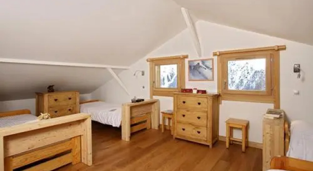 Chalet Odalys La Muzelle, Reserva ahora Chalet de montaña Hoteles en Oisans con aparcamiento, Aparcamiento