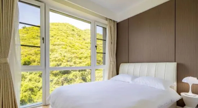 Люкс с 3 комнатами с видом на море Sanya Cloud·Banshan Cloud Travel Design Pool Villa (Dadonghai Banshan Peninsula Branch)