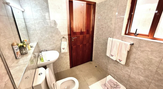 Номер Executive с балконом Midtown C32 Executive Suites