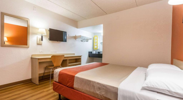 Двухместный номер Standard Motel 6 Tempe, AZ Phoenix Airport Priest Dr