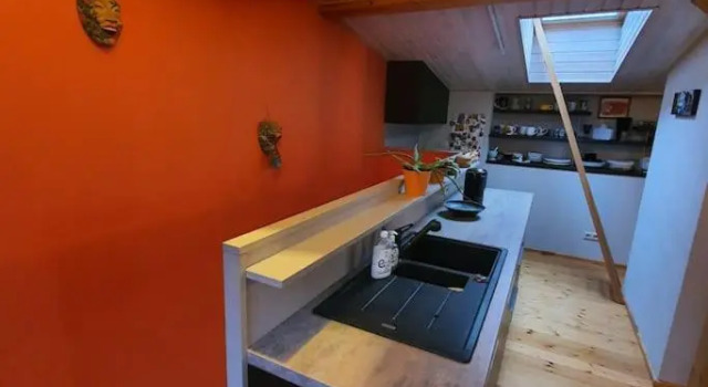Studio apartment and FREE airport transfer, Prenota Appartamento Riga Vidzeme