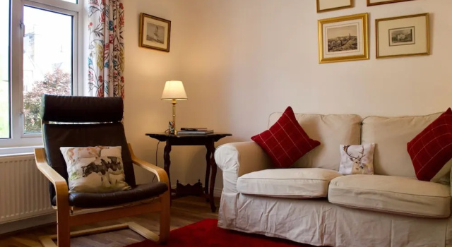 1 Bedroom Flat Near City Centre, Varaa Hotelli Hotellit Edinburgh pysäköinnillä, Pysäköinti