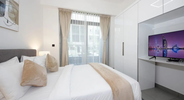 Executive Studio Seven