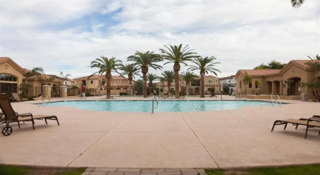 Коттедж 1367 S Country Club Dr #1235, Mesa