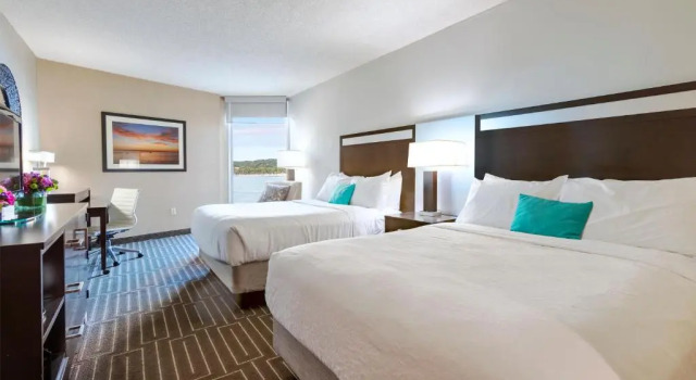 Номер Superior Delamar Traverse City