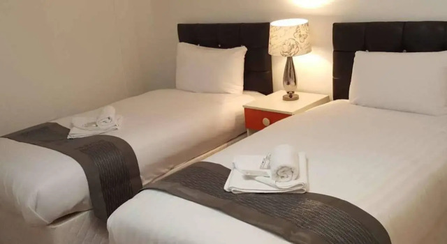 The Fallowfield Lodge, Забронировать Отель Отели Англии 3 звезды, 3*