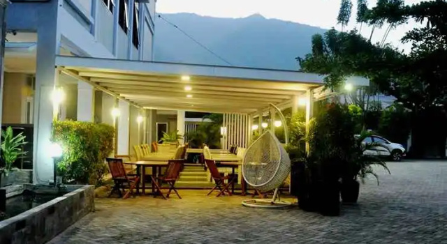 Zamrud Resort Palu, Prenota Resort Hotel a Sulawesi con parcheggio, Parcheggio
