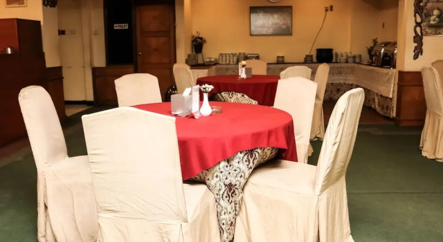 NIDA Rooms Jakarta Kramat Raya, Book Hotel Hotels in Jakarta with Parking, Parking