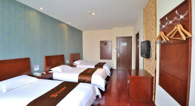 Семейный номер Standard JUNYI Hotel Jiangsu Suzhou Industrial Park Chefang Songze