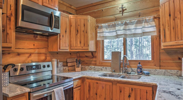 Коттедж Ruidoso Log Cabin Retreat - Peaceful & Convenient