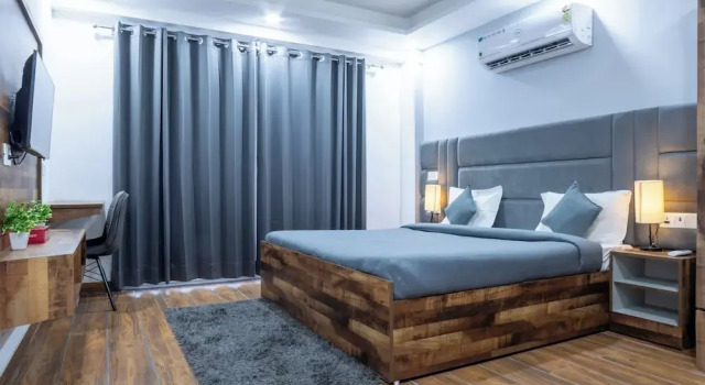 Housr Sector 38 Gurgaon Near Medanta Hospital, Забронировать Отель Отели Гургаон 4 звезды, рядом с Unitech Cyber City, 4*