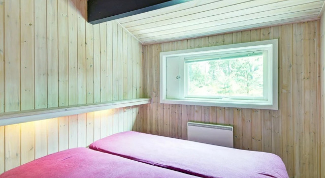 Lovely Holiday Home in Nexø With Whirlpool, Book Feriehus Villaer i Nexø, Villa