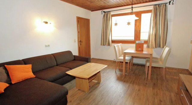 Idyllic Apartment in Hippach with Ski Storage near Ski Area, Забронировать Апартаменты/квартира Апартаменты Тироля, Апартаменты/квартира