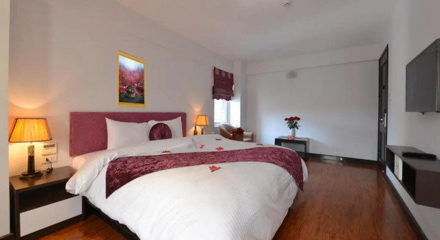 Номер Standard с видом на город Hanoi La Palm Premier Hotel & Spa