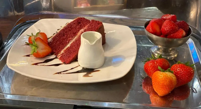 The Liversedge, 64 Leeds Road, Забронировать Отель Отели Англии 3 звезды, 3*