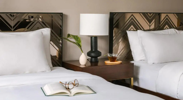 Четырёхместный номер Standard V Capri Palm Springs, a Dolce by Wyndham