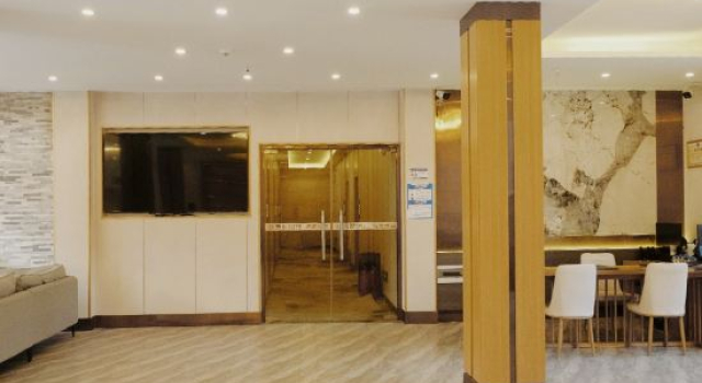 Zouqi Luxing Hotel (Yubeng Village), Reservar Hotel Hotéis e alojamentos em Diqing, Hotel