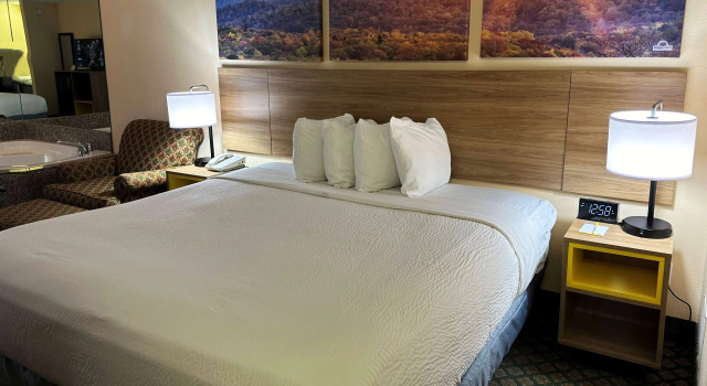Days Inn & Suites by Wyndham Eunice, Забронировать Отель Отели Луизиана с парковкой, Парковка