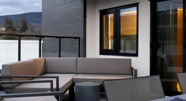 Люкс Deluxe Doubletree By Hilton West Kelowna