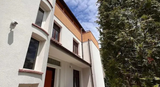 Serenity Apartments and Studios