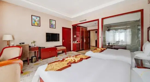 Люкс Business Mangshi Fortune Center Munao Zongge Road Atour Hotel