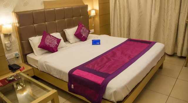 Capital O 1547 Hotel The Oasis