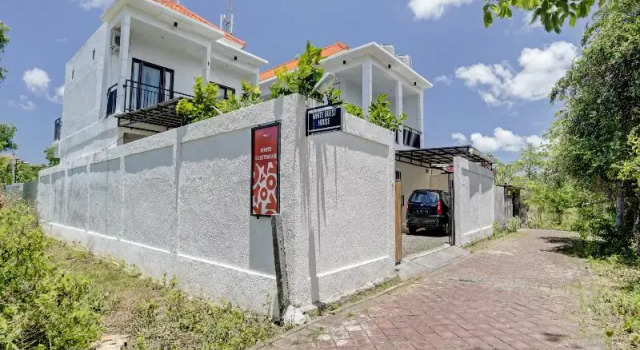 OYO 90525 White Guesthouse, Prenota Hotel Hotel a Bali con parcheggio, Parcheggio