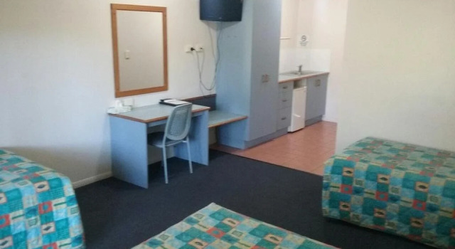 Bushland Beach Tavern, Prenota Hotel Night jar Queensland