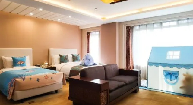 Люкс Kunming Lake View Hotel