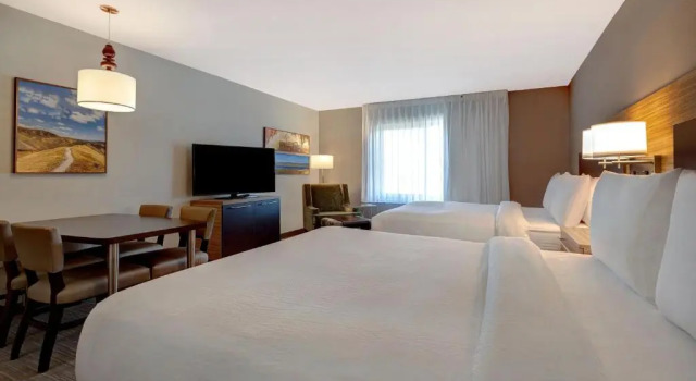 Четырёхместная студия TownePlace Suites by Marriott San Luis Obispo