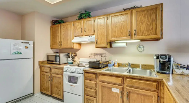 Апартаменты < Half-mi to Red River Ski Area: Townhome w/ Patio