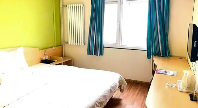 Двухместный номер Business 7 Days Inn Qingdao Railway Station Zhongshan Road Branch