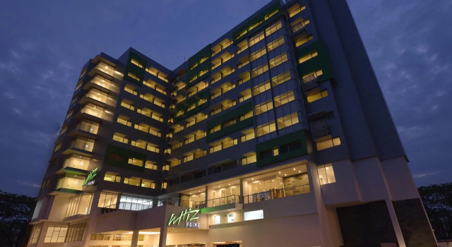 Двухместный номер Standard Whiz Prime Hotel Megamas Manado