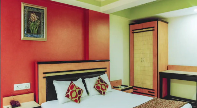 Hotel Sachdeva Excellency, Забронировать Отель Отели штата Раджастхана с парковкой, Парковка