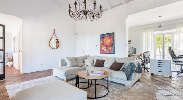 La Heredia townhouse with a magical seaview