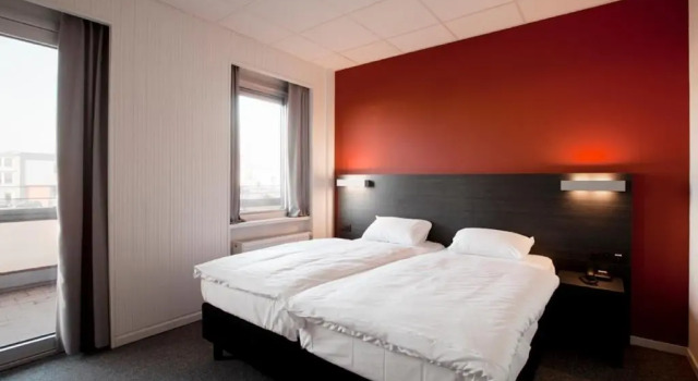 Двухместный номер Standard с балконом Antwerp Harbour Hotel