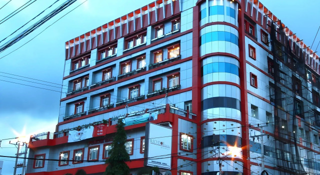 Grand Puncak Lestari Hotel, Rezerwuj Hotel Pangkalpinang Sumatra