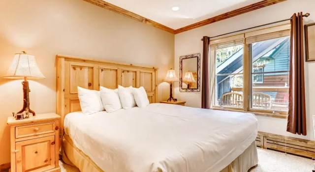 Updated 1br Premier  At Black Bear Lodge- Kids Ski Free 1 Bedroom Condo by RedAwning