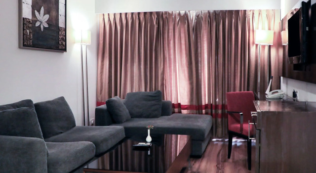OYO 914 Hotel Casa Luxurio, Rezerwuj Hotel Hotele w Telangana z parkingiem, Parking
