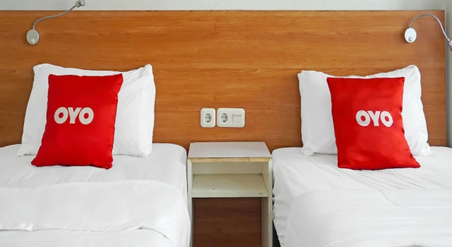 Deluxe Twin room Hotel O Gkitroom