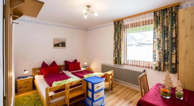Haus Johanna, Prenota Hotel Hotel a Tirolo con parcheggio, Parcheggio