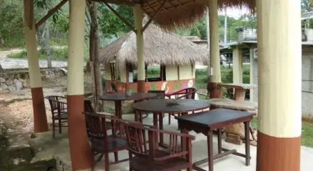 Latansa inn, Book Hotel 3-Star Hotels in Karimunjawa, 3*