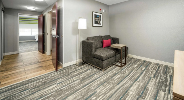 Двухместный люкс Hampton Inn Wilson Downtown
