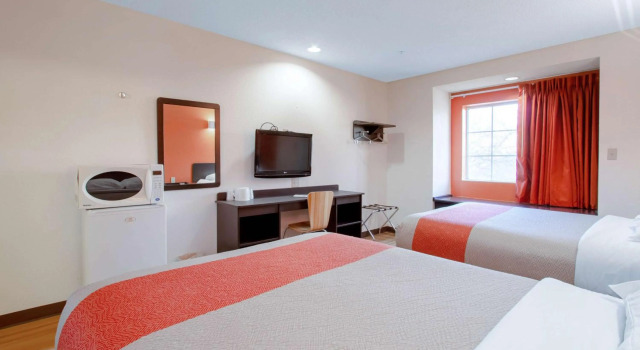 Motel 6 El Paso, TX - Southeast, Rezerwuj Motel Hotele w El Paso z parkingiem, Parking